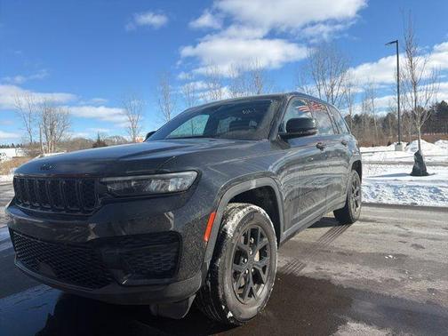 2024 Jeep Grand Cherokee Laredo