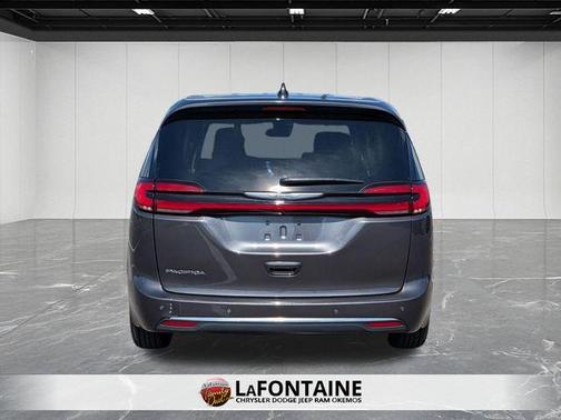 Crystal Metallic 2023 Chrysler Pacifica Touring-L