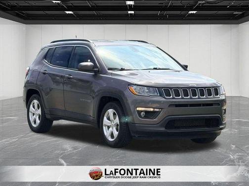 Granite Crystal Clearcoat Metallic 2019 Jeep Compass Latitude