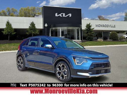 2023 Kia Niro Plug-In Hybrid SX Touring