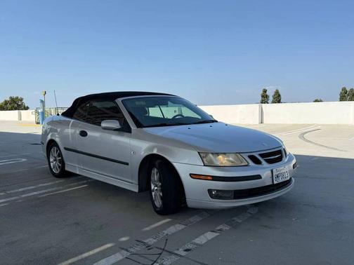 Silver Metallic 2005 Saab 9-3 Arc