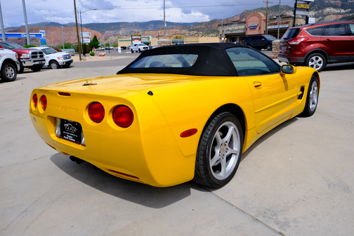 2000 Chevrolet Corvette Base