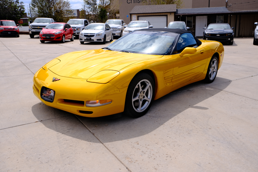 2000 Chevrolet Corvette Base