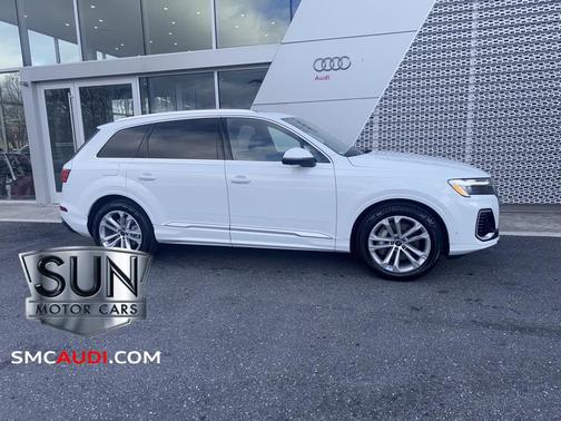 2026 Audi Q7 55 Premium Plus