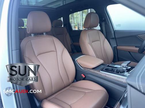 2025 Audi Q7 45 Premium Plus