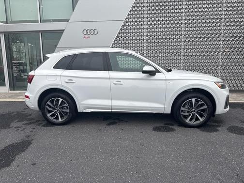 2024 Audi Q5 Premium 45 TFSI S line quattro