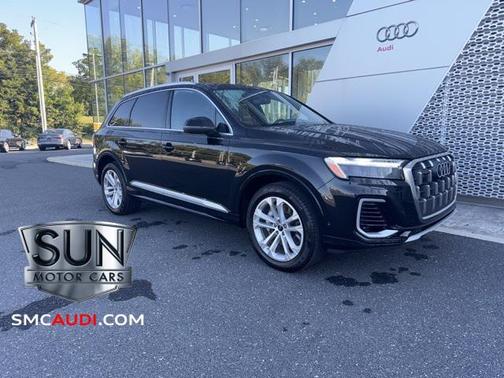 2025 Audi Q7 Premium Plus 55 TFSI quattro Tiptronic