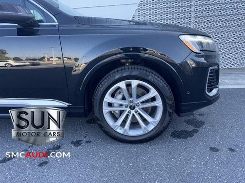 2025 Audi Q7 Premium Plus 55 TFSI quattro Tiptronic