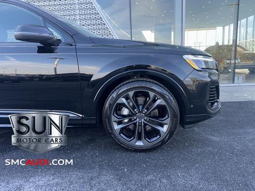 2026 Audi Q7 55 Premium Plus