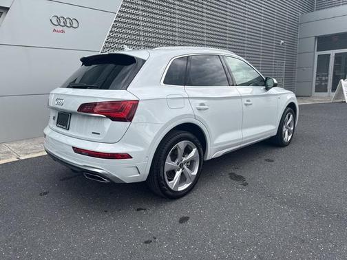 2025 Audi Q5 Prestige 45 TFSI S line quattro S tronic