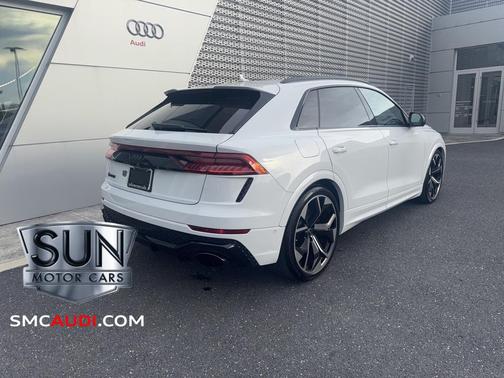 2024 Audi RS Q8 4.0T