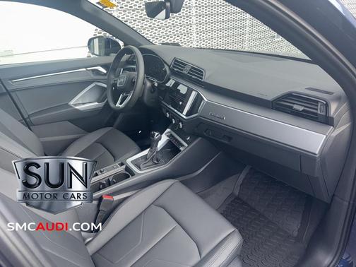 2025 Audi Q3 Premium 45 TFSI S line quattro Tiptronic