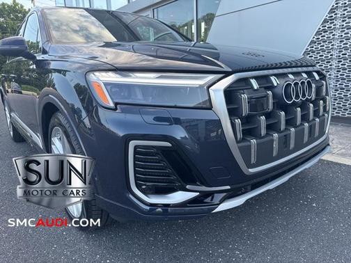 2025 Audi Q7 55 Premium Plus