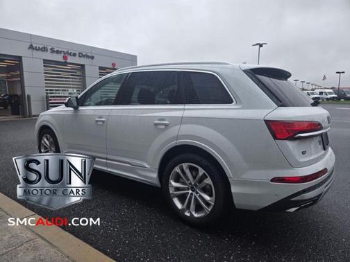 2025 Audi Q7 55 Premium Plus