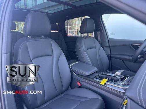 2025 Audi Q7 55 Premium Plus