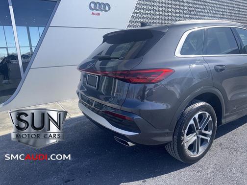 2025 Audi Q5 Premium TFSI quattro S tronic