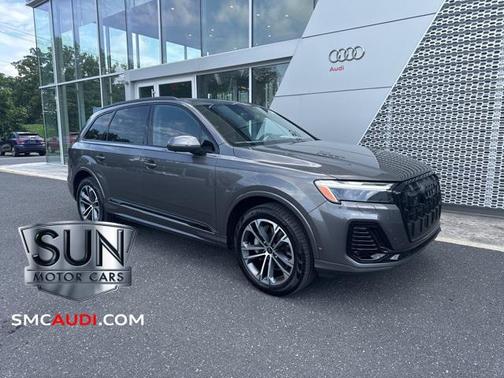 2025 Audi Q7 Premium Plus 45 TFSI quattro Tiptronic