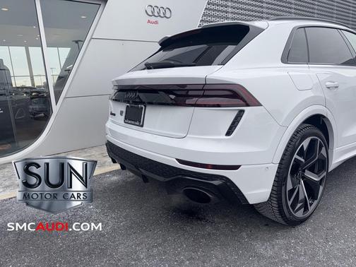 2024 Audi RS Q8 4.0T