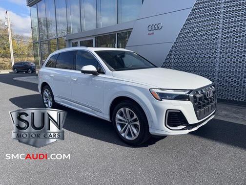 2026 Audi Q7 45 Premium Plus