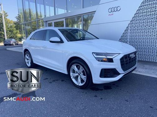 2022 Audi Q8 55 Premium