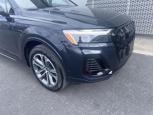 2026 Audi Q7 55 Premium