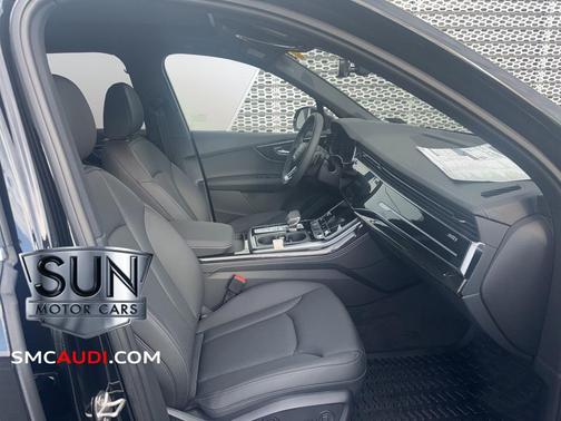 2025 Audi Q7 55 Premium Plus