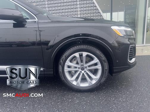 2026 Audi Q7 55 Premium Plus