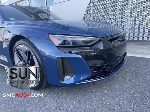 2022 Audi RS e-tron GT quattro