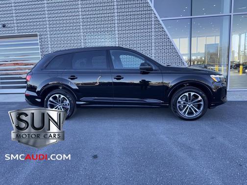 2026 Audi Q7 45 Premium