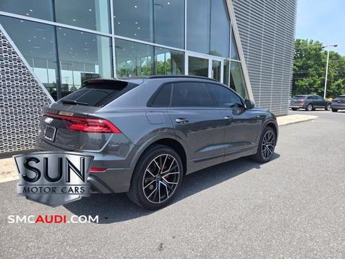2023 Audi Q8 Premium Plus 55 TFSI quattro Tiptronic