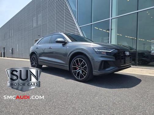 2023 Audi Q8 Premium Plus 55 TFSI quattro Tiptronic