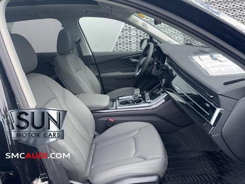 2025 Audi Q7 55 Premium Plus