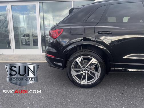 2025 Audi Q3 Premium 45 TFSI S line quattro Tiptronic