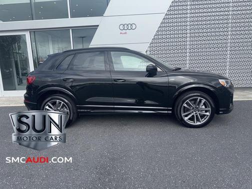 2025 Audi Q3 Premium 45 TFSI S line quattro Tiptronic
