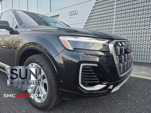 2025 Audi Q7 Premium Plus 55 TFSI quattro Tiptronic