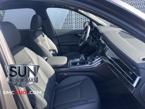 2026 Audi Q7 45 Premium