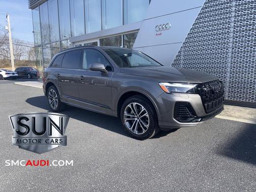 2026 Audi Q7 45 Premium