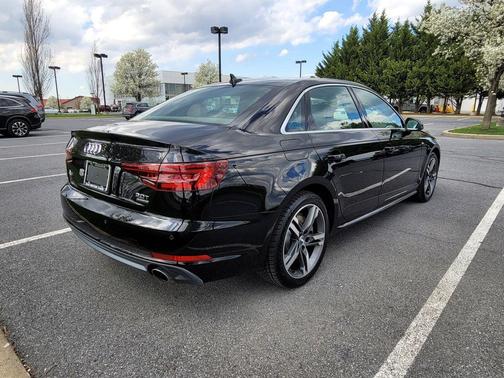 2018 Audi A4 2.0T Premium Plus