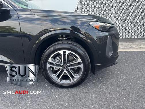 2025 Audi Q5 Premium