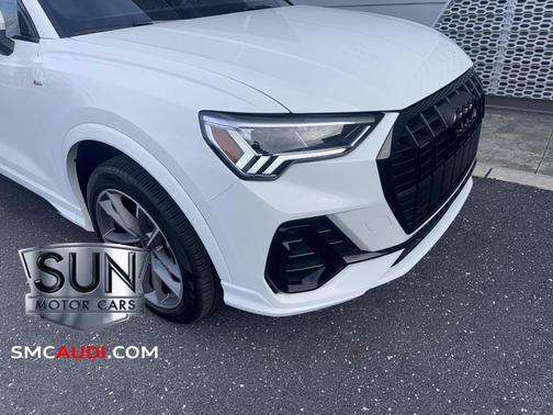 2025 Audi Q3 Premium 45 TFSI S line quattro Tiptronic