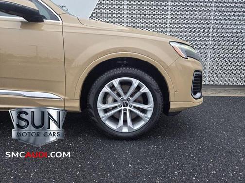 2025 Audi Q7 Premium Plus 55 TFSI quattro Tiptronic
