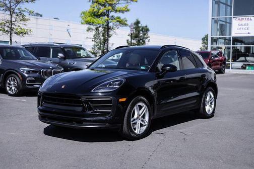 Black 2022 Porsche Macan Macan