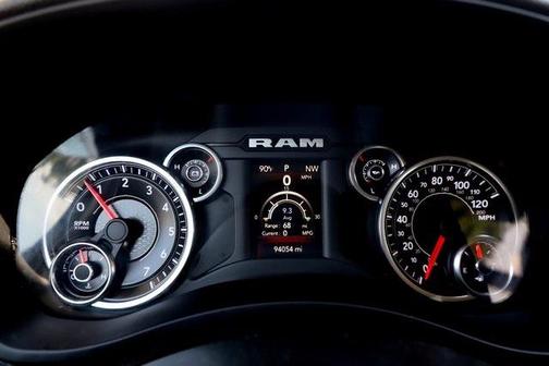 2020 RAM 2500 Tradesman Crew Cab 4X4 6'4' Box