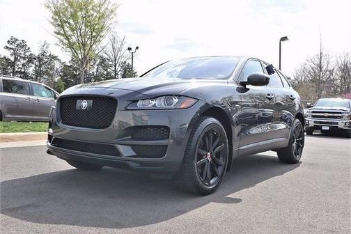 Photo 4 of 80 of 2019 Jaguar F-PACE 25t Prestige