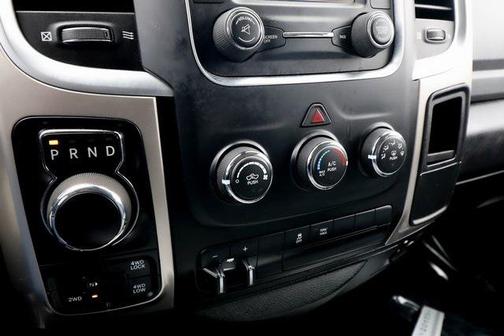 2019 RAM 1500 SLT