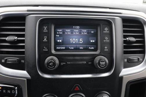 2019 RAM 1500 SLT