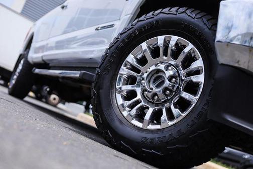 Oxford White 2022 Ford F-250 XLT