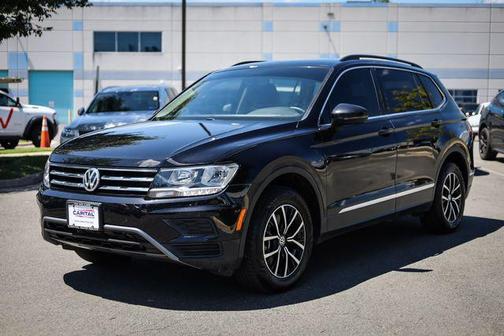 Deep Black 2021 Volkswagen Tiguan 2.0T SE 4MOTION