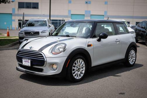 White Silver 2016 MINI Hardtop Cooper
