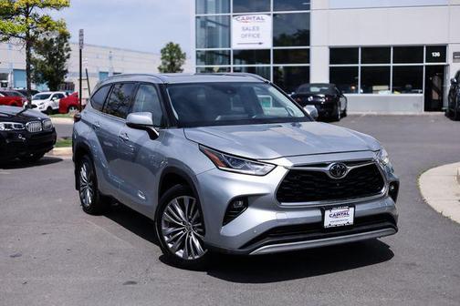 Celestial Silver Metallic 2020 Toyota Highlander Platinum
